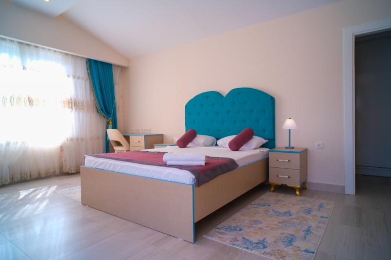 Room QUA.OM