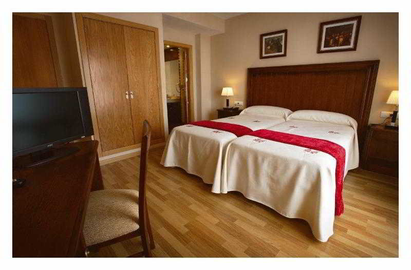 This photo about Dos Hermanas shared on HyHotel.com