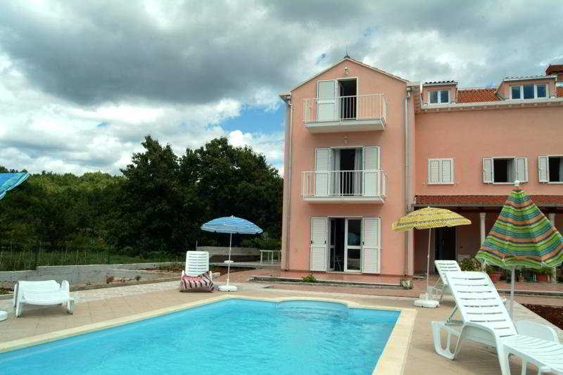 This photo about Villa Darrer shared on HyHotel.com