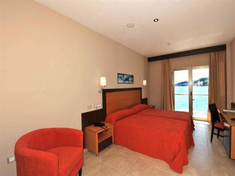 This photo about Playa Cotobro shared on HyHotel.com