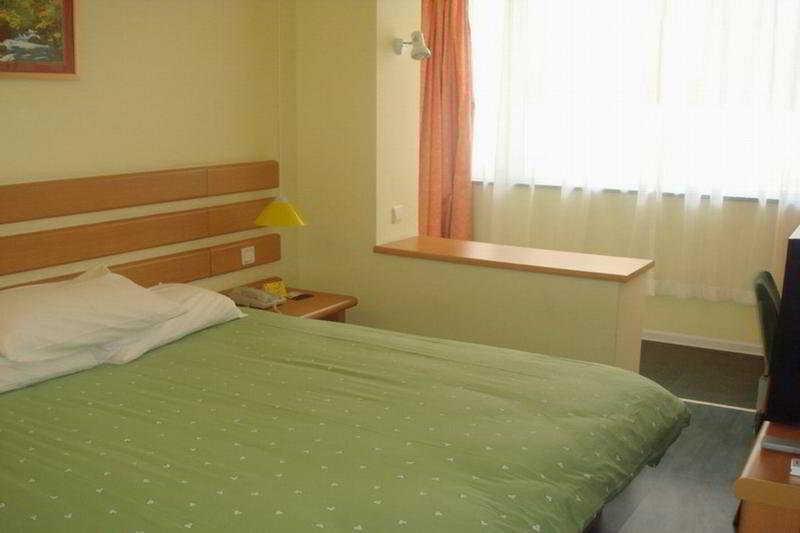 This photo about Home Inn Tiantong Beilu shared on HyHotel.com