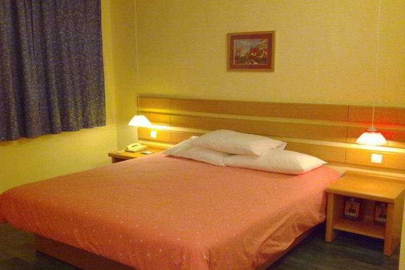 This photo about Home Inn Xiaowenjie shared on HyHotel.com