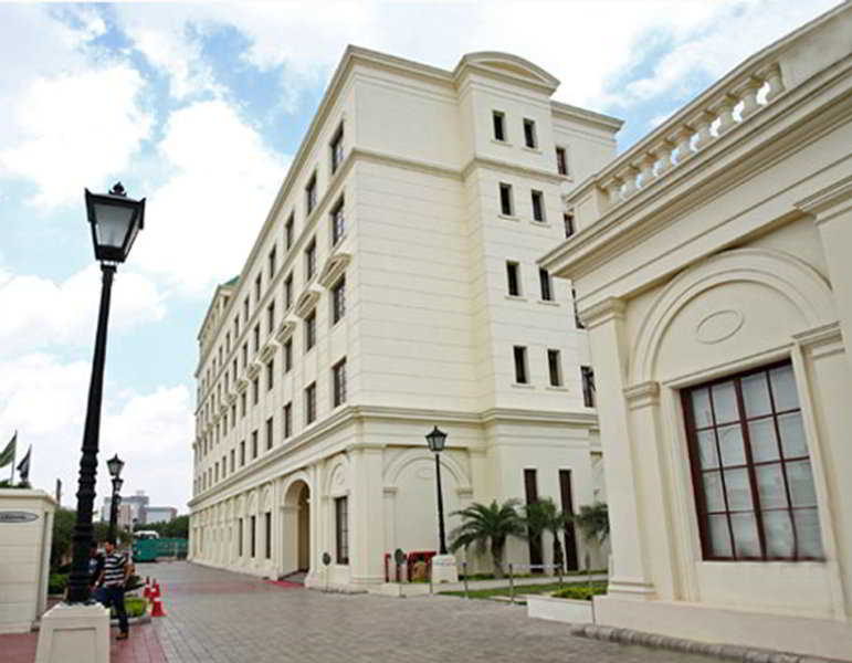 This photo about City Club Phase III shared on HyHotel.com