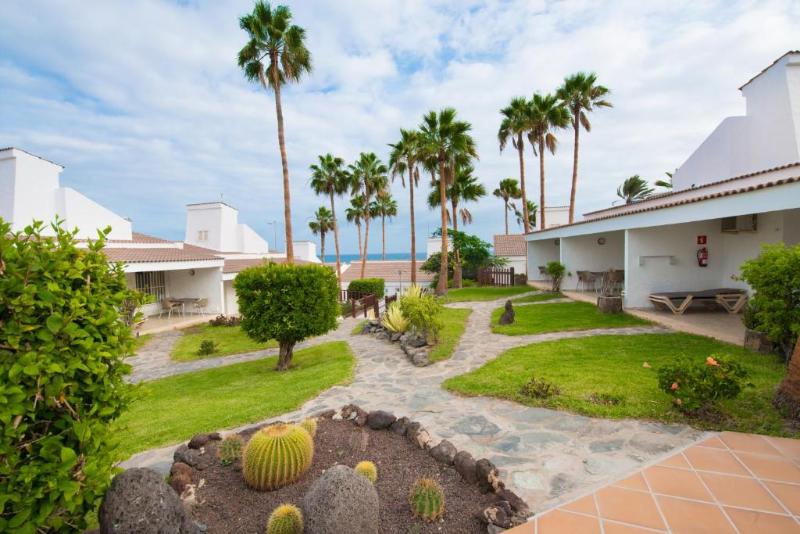 This photo about Side Shore shared on HyHotel.com