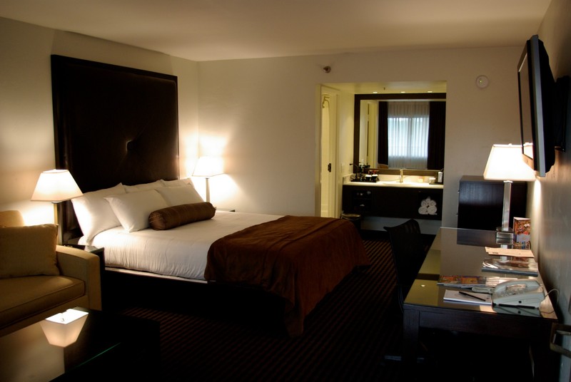 在meiguo.com看到的Four Points by Sheraton Anaheim的介绍图片