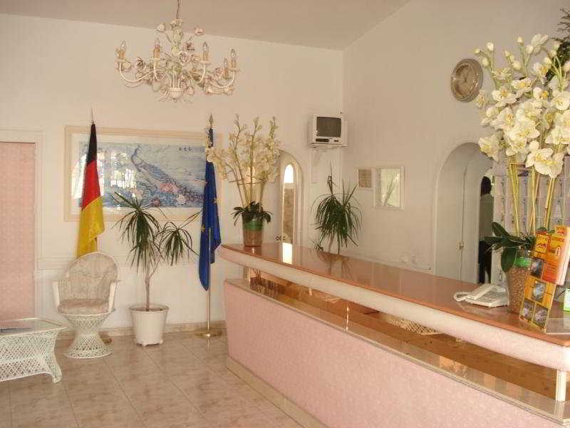 This photo about Bungalows Parque Paraiso 1 shared on HyHotel.com