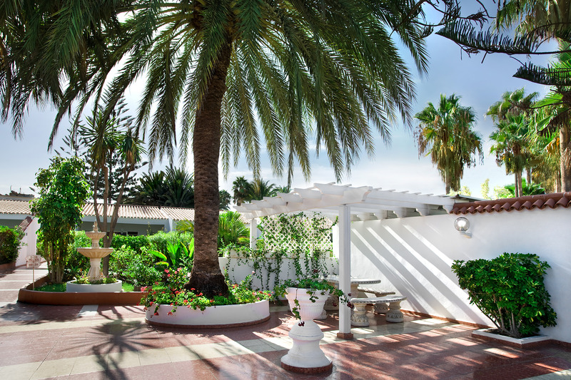 This photo about Bungalows Parque Paraiso 1 shared on HyHotel.com