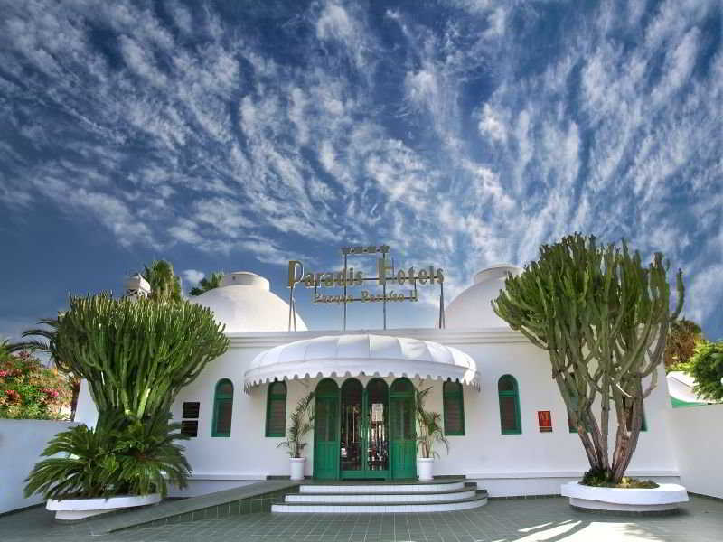 This photo about Bungalows Parque Paraiso 2 shared on HyHotel.com