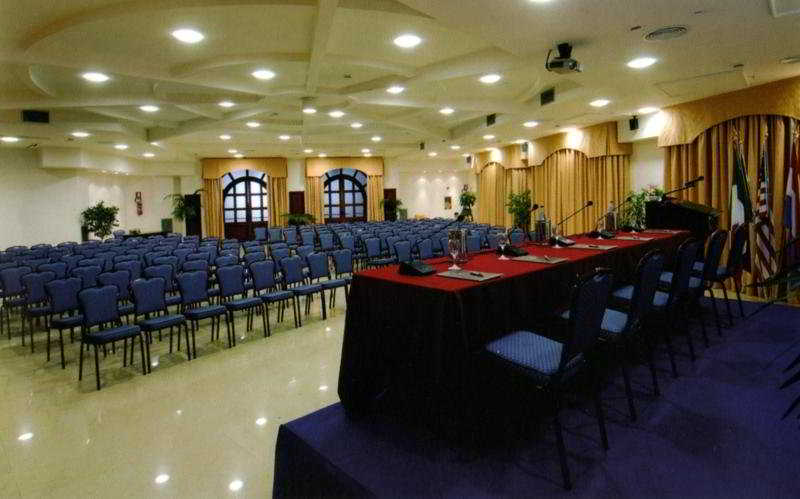 This photo about Genoardo Park shared on HyHotel.com