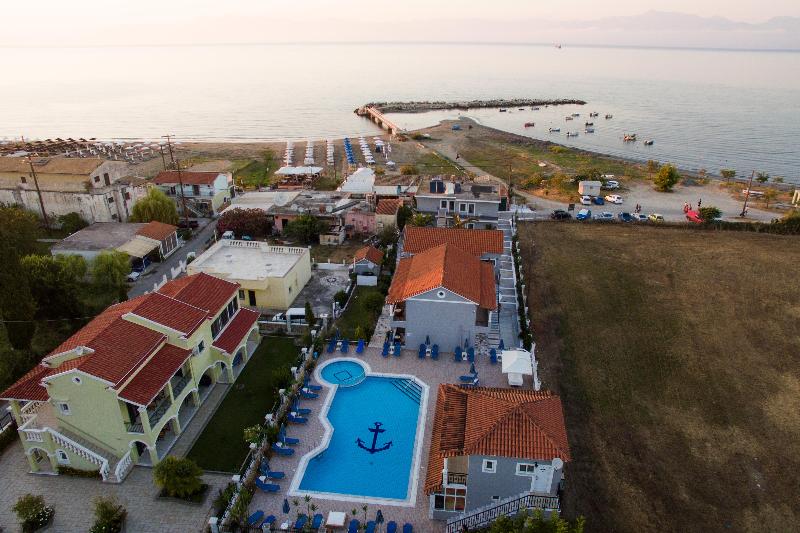 This photo about Makis Studios & Apartments shared on HyHotel.com