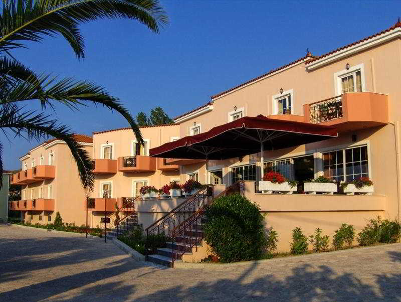 This photo about Bella vista shared on HyHotel.com