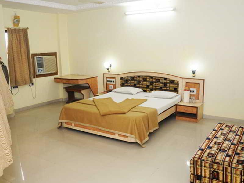 This photo about Neelkanth Inn Paldi shared on HyHotel.com
