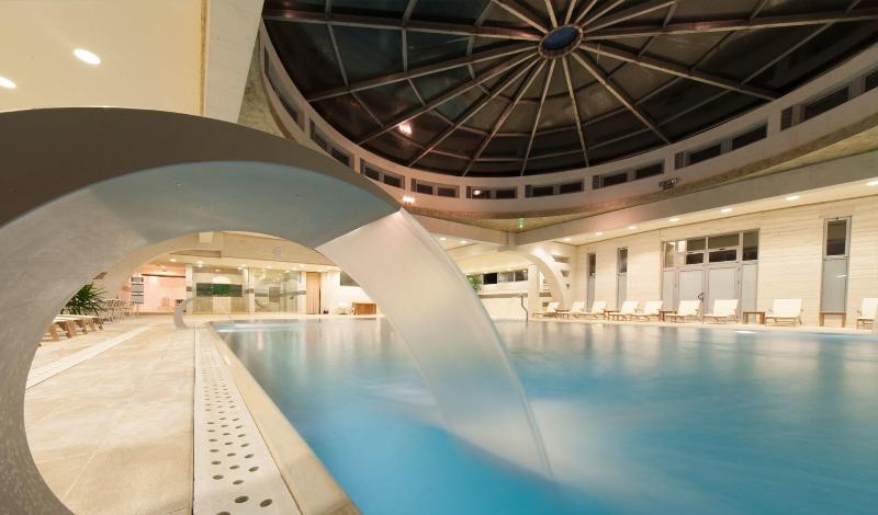 cheap resort hotels  to Spend holiday with family