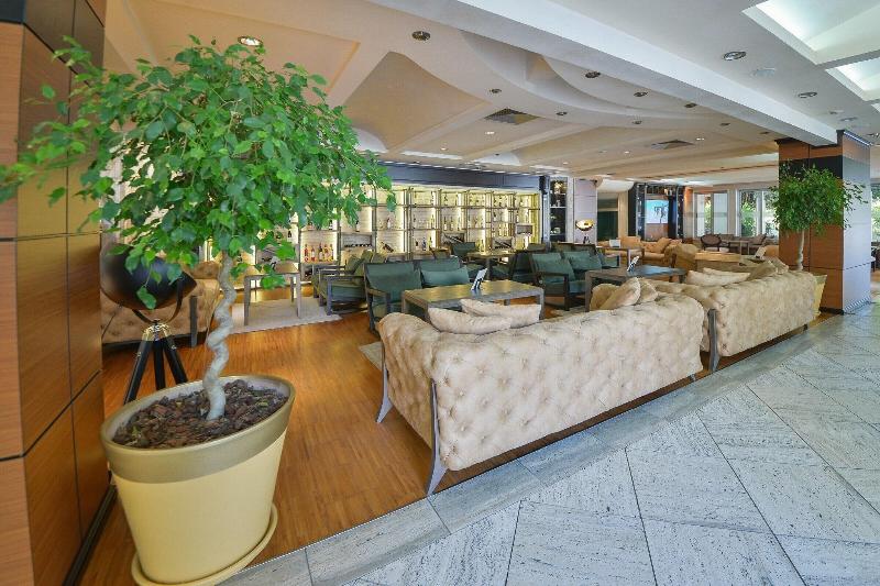 cheap resort hotels  to Spend holiday with family