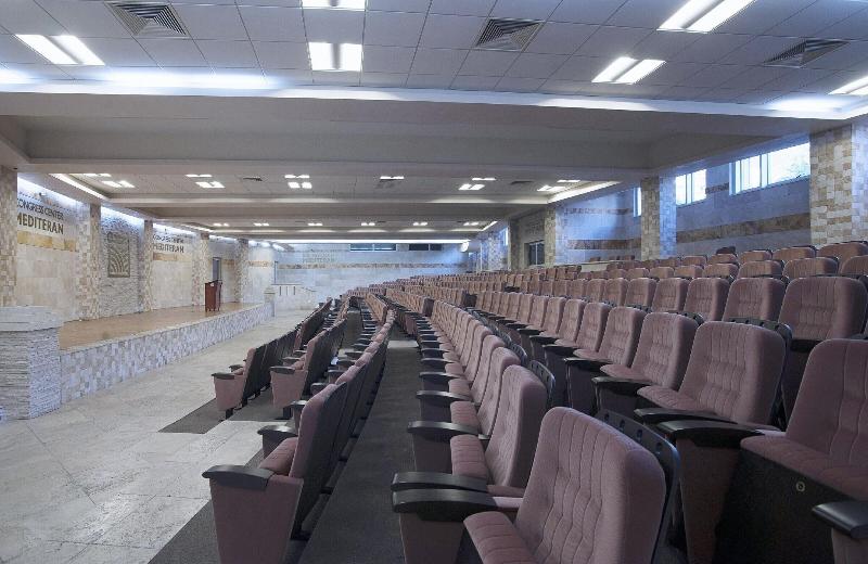 cheap resort hotels  to Spend holiday with family