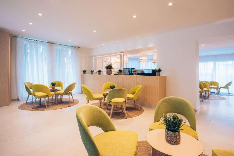 cheap resort hotels  to Spend holiday with family