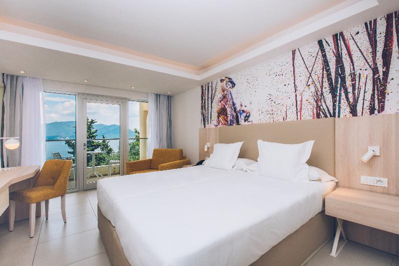 cheap resort hotels  to Spend holiday with family