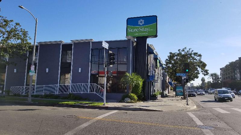 在meiguo.com看到的SureStay Hotel by Best Western Beverly Hills West的介绍图片