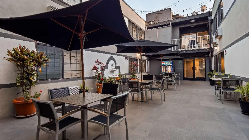 在meiguo.com看到的SureStay Hotel by Best Western Beverly Hills West的介绍图片