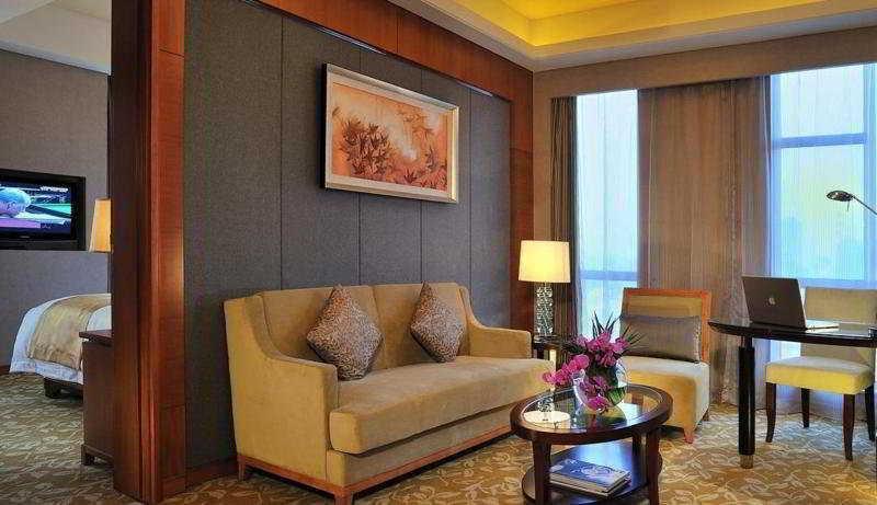 This photo about Howard Johnson Plaza Waigaoqiao shared on HyHotel.com
