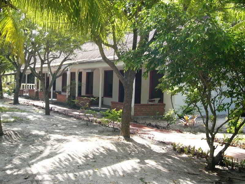 This photo about Charlie Motel & Restaurant shared on HyHotel.com