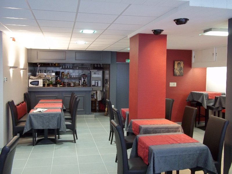 This photo about Hotel La Coupole shared on HyHotel.com