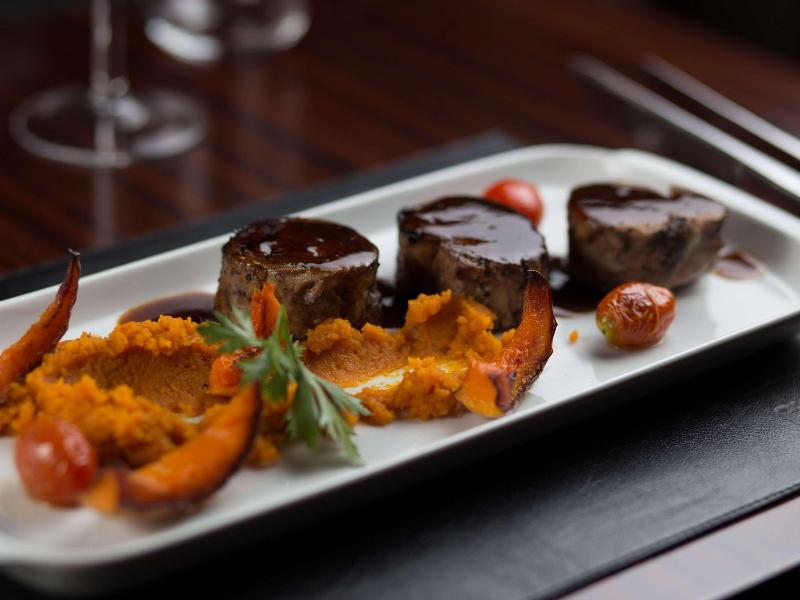 This photo about Pullman Rosario City Center shared on HyHotel.com