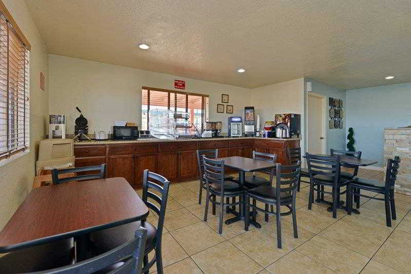 This photo about Best Western Western Skies Inn shared on HyHotel.com