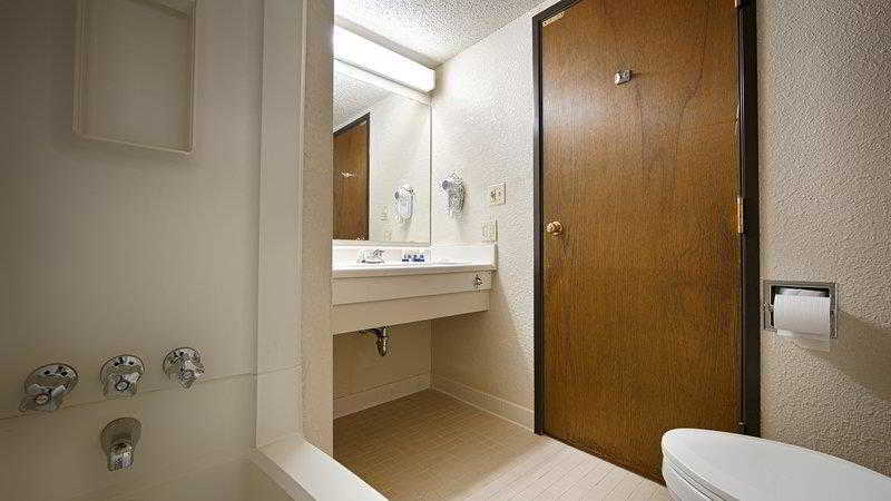 This photo about Americas Best Value Inn Guthrie shared on HyHotel.com