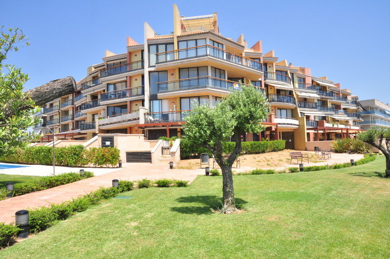This photo about Ciudadella apartamentos shared on HyHotel.com