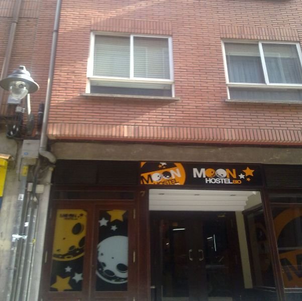 Moon Hostel Bio, Bilbao Moon Hostel Bio, Bilbao