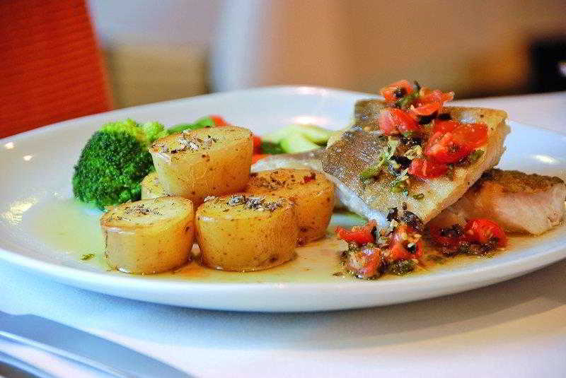 This photo about Best Western Grasmere Red Lion Hotel shared on HyHotel.com