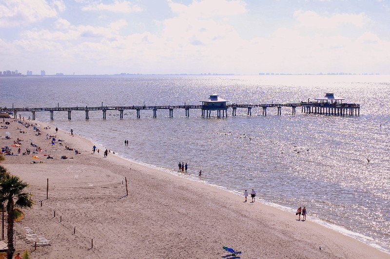 This photo about Universal Vacations Edgewater Inn shared on HyHotel.com