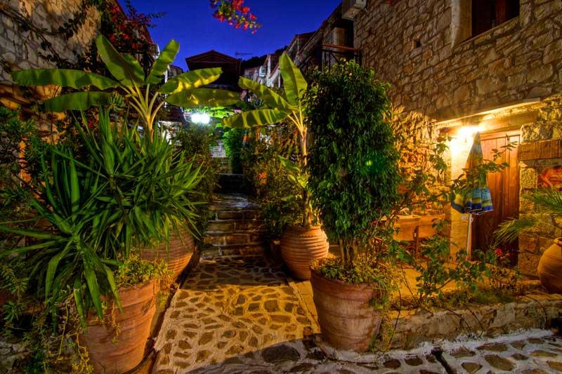 This photo about Petrino Horio shared on HyHotel.com