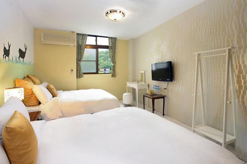 This photo about Love Home Pier Inn shared on HyHotel.com