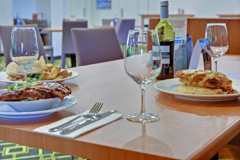 This photo about Comfort Hotel Burnie shared on HyHotel.com