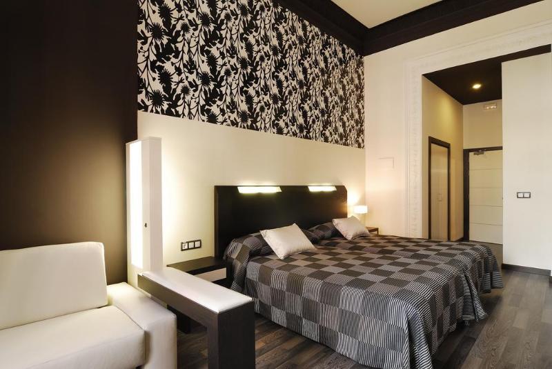 This photo about Hostal Alhambra Suites shared on HyHotel.com