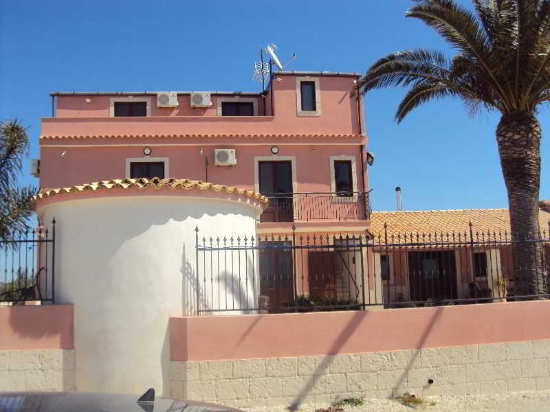 This photo about Il Mirto e la Rosa shared on HyHotel.com