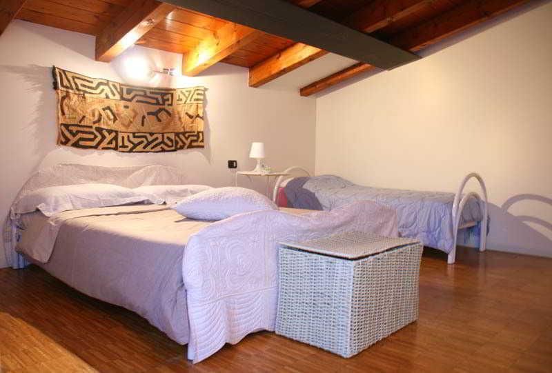 This photo about B&B A Casa Di Manu shared on HyHotel.com