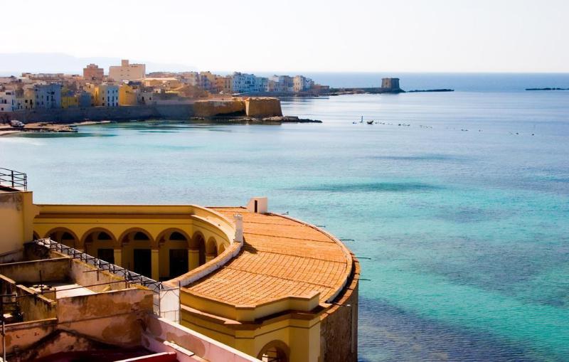 This photo about Garibaldi House shared on HyHotel.com