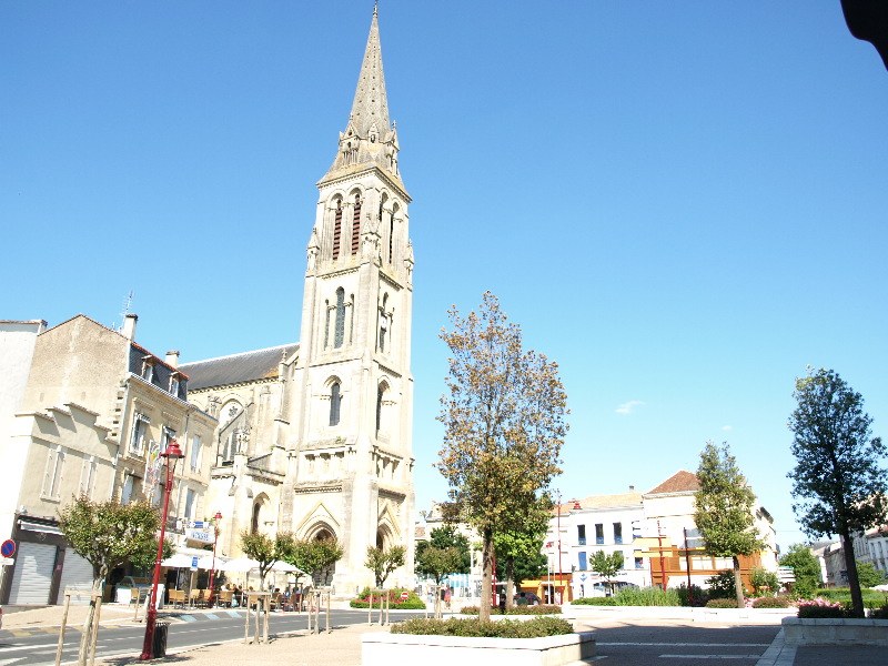 This photo about Hotel Spa Du Commerce shared on HyHotel.com