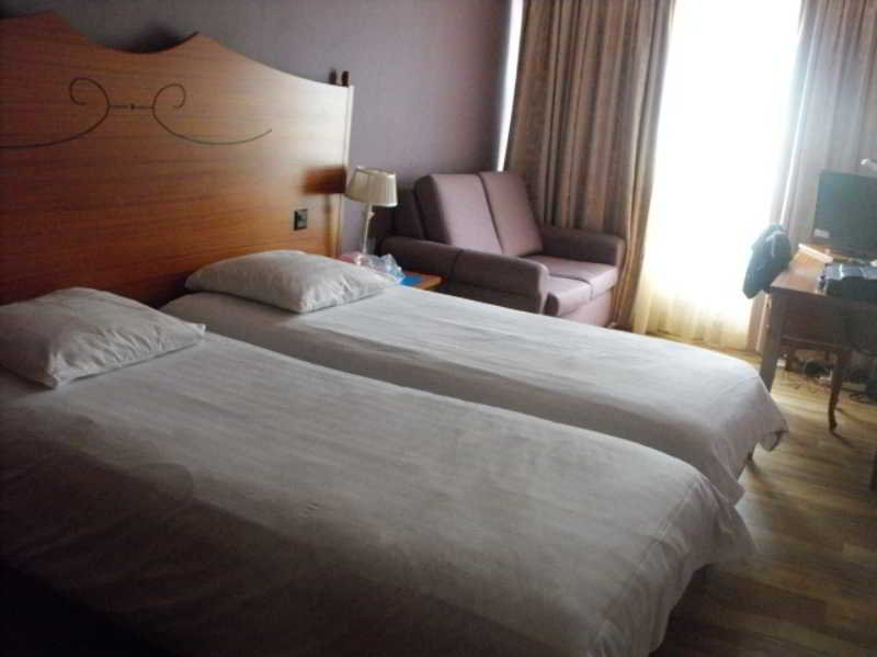 This photo about Hotel 33 shared on HyHotel.com