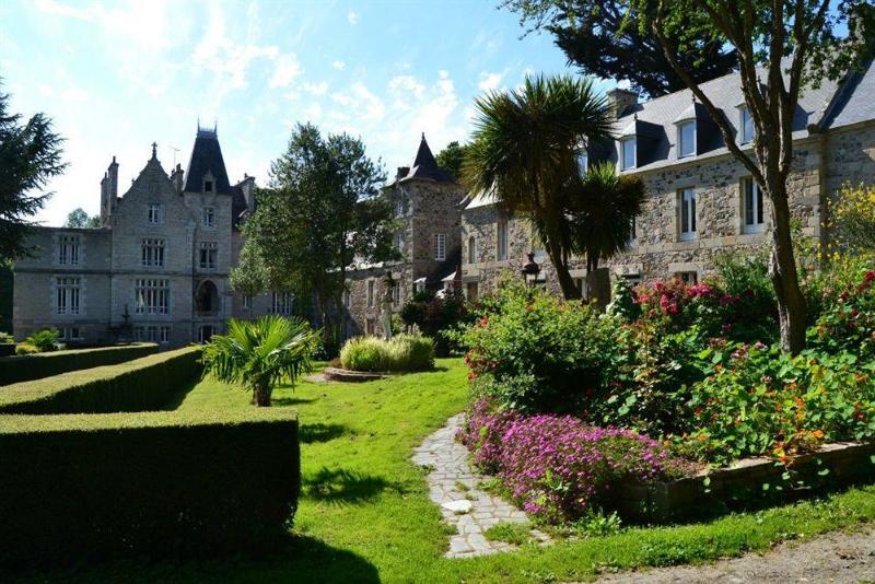 This photo about Chateau Du Val shared on HyHotel.com