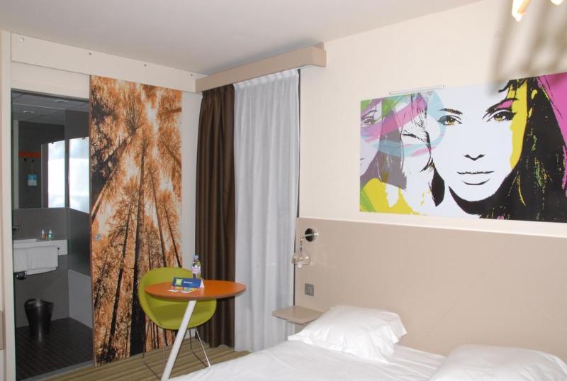 This photo about ibis Styles Marseille Timone shared on HyHotel.com