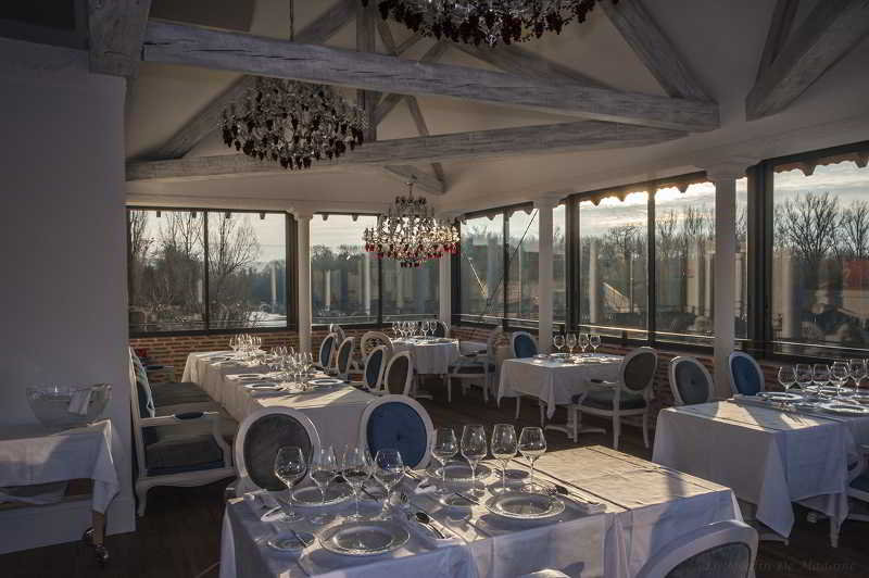 This photo about Mercure Villeneuve Sur Hotel shared on HyHotel.com