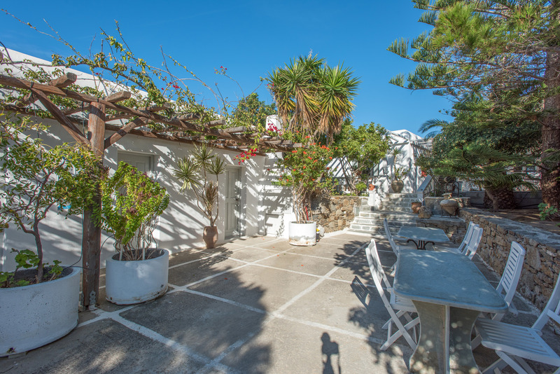 This photo about Vista Vaios Rooms & Studios Pension shared on HyHotel.com