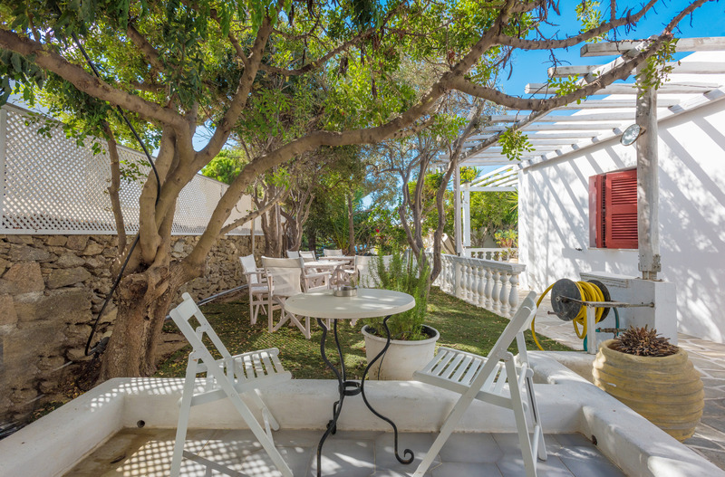 This photo about Vista Vaios Rooms & Studios Pension shared on HyHotel.com