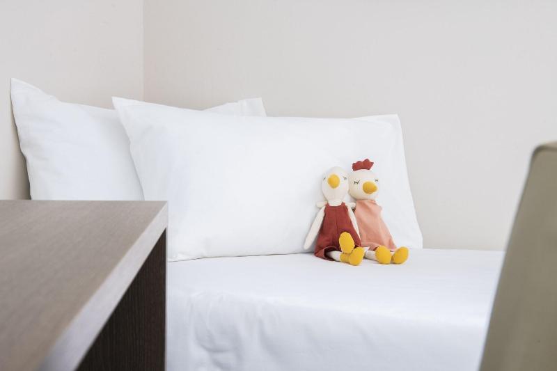 cheap resort hotels  to Spend holiday with family