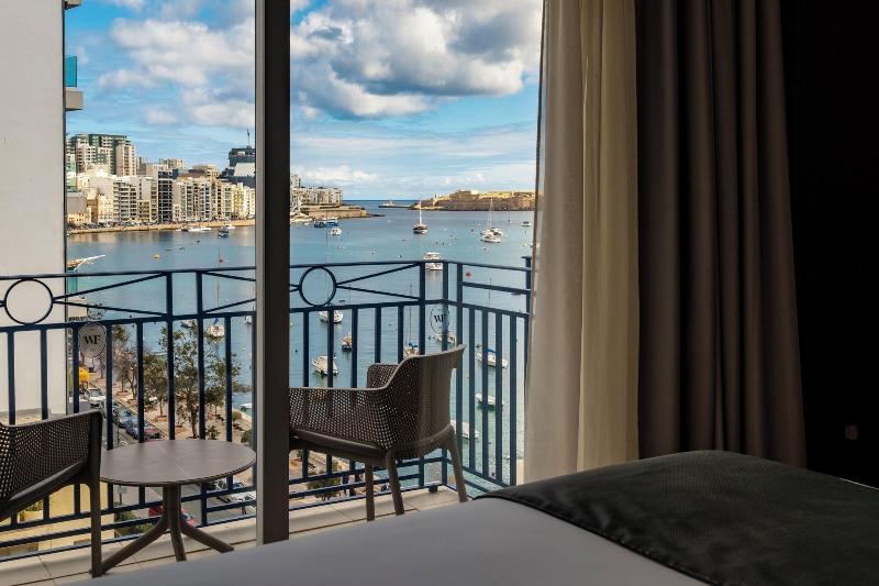 cheap resort hotels  to Spend holiday with family