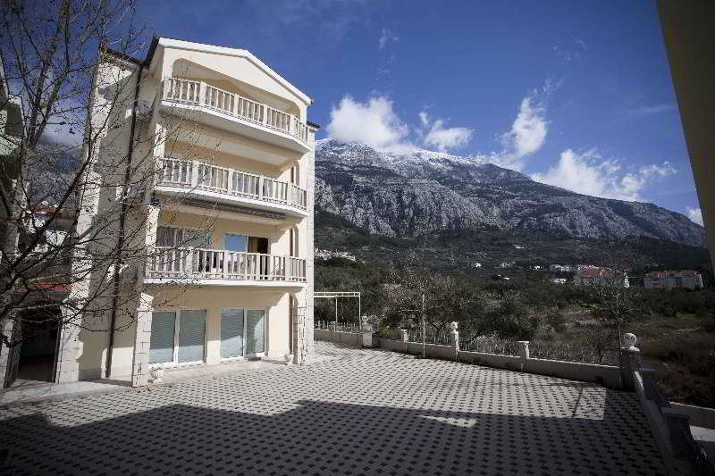 This photo about Apartments Buljubasic shared on HyHotel.com